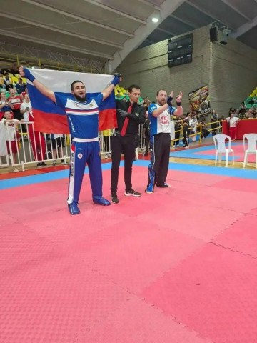 Спортсмены Сургутского района вернулись с медалями с чемпионата мира по кикбоксингу