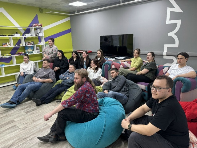 Молодежные центры Сургутского района присоединились к проекту «Родительская гостиная» Молодежные центры Сургутского района присоединились к проекту «Родительская гостиная»