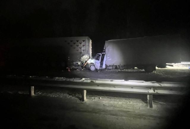 В столкновении двух грузовиков на &laquo;трассе смерти&raquo; Тюмень &ndash; Ханты-Мансийск погиб человек