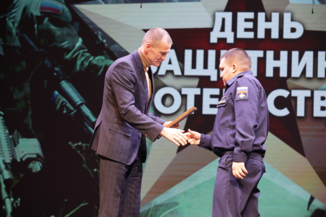 В Сургутском районе чествовали защитников Отечества В Сургутском районе чествовали защитников Отечества