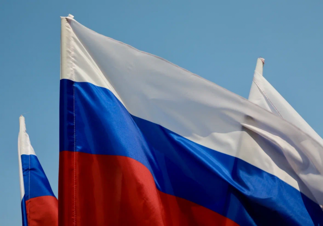 В Сургутском районе прошли праздничные мероприятия ко Дню Государственного флага В Сургутском районе прошли праздничные мероприятия ко Дню Государственного флага