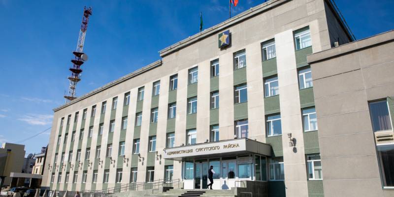 Профессионализм специалистов по охране труда Сургутского района отметили окружными наградами