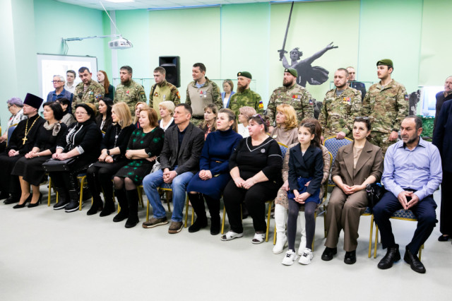 В Сургутском районе открыли памятную экспозицию, посвященную героям СВО В Сургутском районе открыли памятную экспозицию, посвященную героям СВО