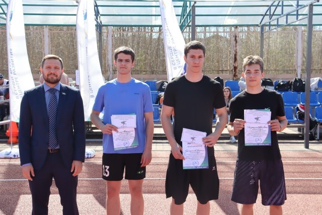 Школьники Сургутского района выяснили, кто из них лучший легкоатлет