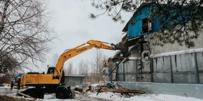 ХМАО оказался в числе лидеров в РФ по переселению людей из аварийного жилья