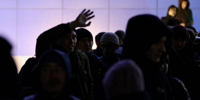 Кумир зумеров тринадцать карат, который судился со своим продюсером, выступит в Сургуте