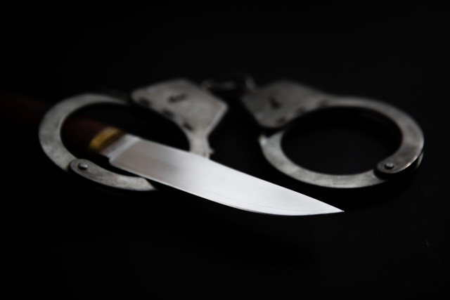 Житель ХМАО расправился с соседом, пытаясь защитить жену Житель ХМАО расправился с соседом, пытаясь защитить жену