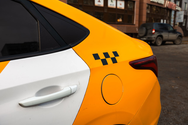 Жуткие травмы пассажирки такси после ДТП суд оценил в 1,5 млн рублей Жуткие травмы пассажирки такси после ДТП суд оценил в 1,5 млн рублей