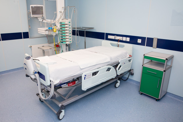 Опухоль в течение 13 лет сдавливала сердце жительницы ХМАО