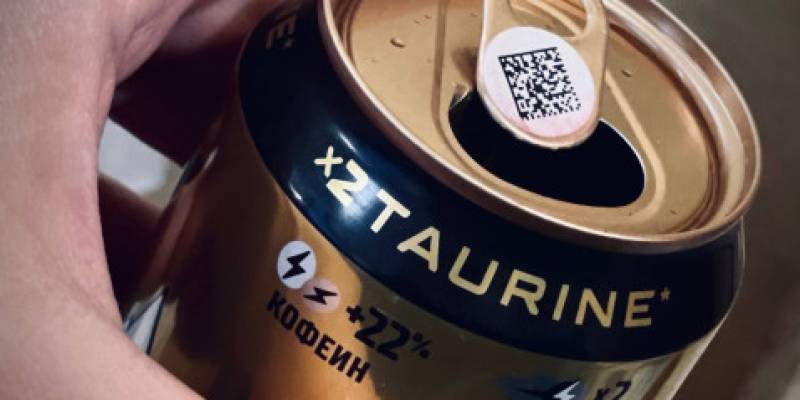 Врач объяснил, действительно ли можно лишиться ног из-за энергетиков