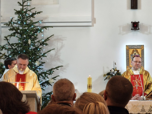 Католики ХМАО отметили Рождество Христово