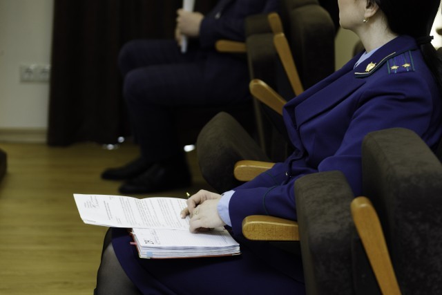 Обвиняемый в убийстве прокурора ХМАО заявил о нарушении своих прав Обвиняемый в убийстве прокурора ХМАО заявил о нарушении своих прав