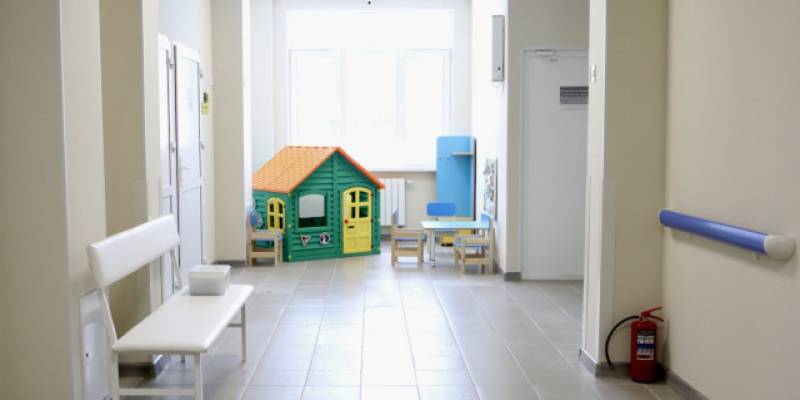 В Сургуте во время операции на сердце ребенка у хирурга сломалась игла