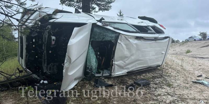 В ХМАО водитель иномарки вылетел в кювет и погиб