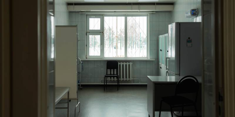 Жительница ХМАО разучилась дышать и глотать из-за редкой болезни