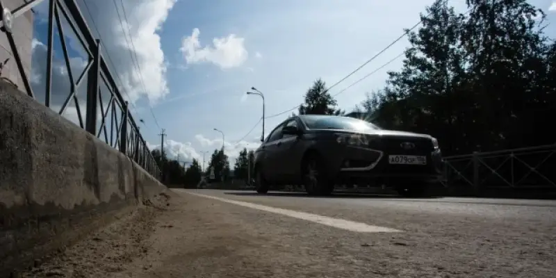Автоэксперты назвали жителям ХМАО простые действия, которые помогут сохранить машину в жару
