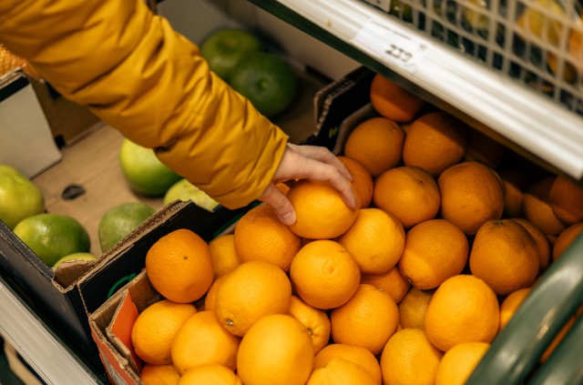 Санврачи ХМАО рассказали, какие продукты на Новый год можно купить заранее