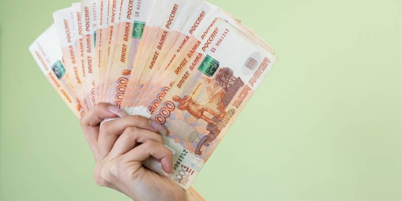 Аналитики назвали вакансии в Сургуте, где предлагают от 100 тысяч в месяц