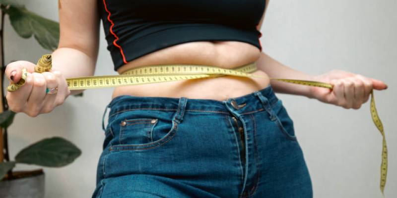 Идеальный вес для женщины назвала диетолог