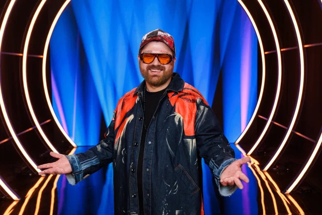 Житель Сургута украл сердца жюри и зрителей на шоу, но проиграл пародисту Горшка Житель Сургута украл сердца жюри и зрителей на шоу, но проиграл пародисту Горшка