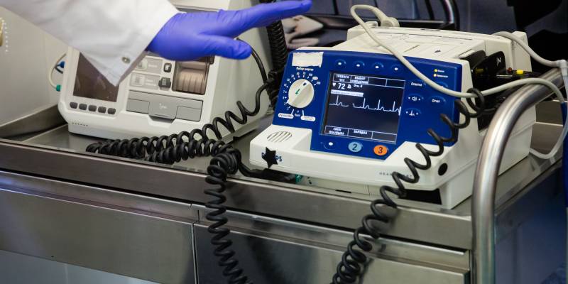 Коренного жителя ЯНАО экстренно доставили в Сургут: врачи вытащили его с того света