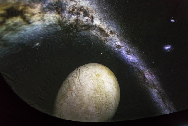 &laquo;Поцелуй Венеры&raquo;: редкое астрономическое явление увидят жители ХМАО