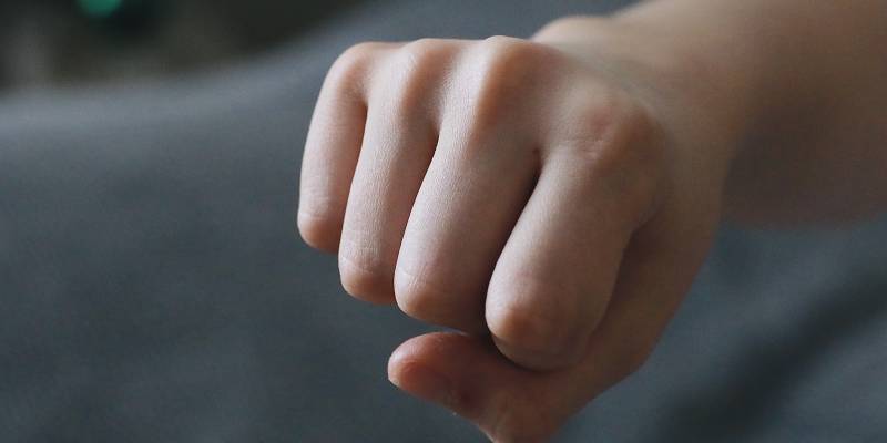 Бастрыкин проследит за делом о жестоком избиении ребенка в ХМАО