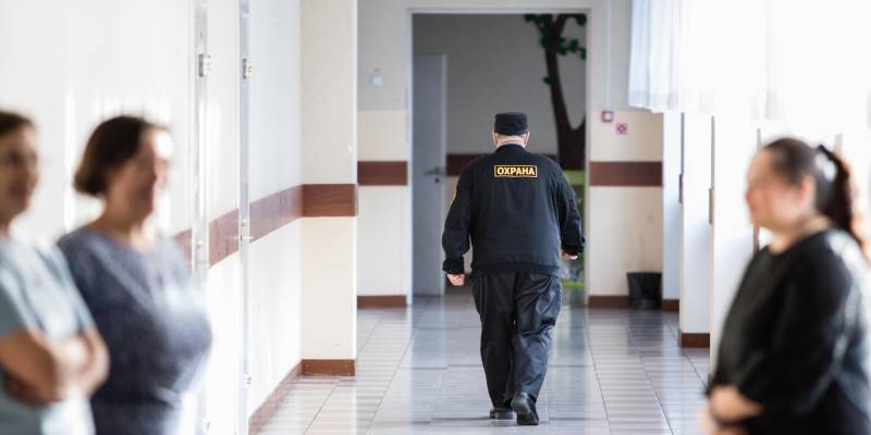 В школе Сургута установят камеры с распознаванием лиц
