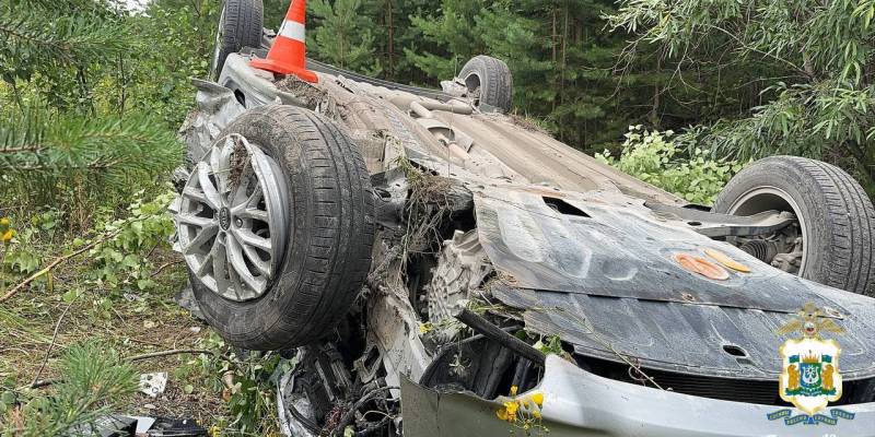 В ХМАО водитель спровоцировал ДТП с 4 пострадавшими и погиб