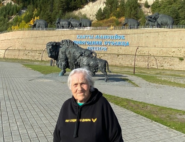 Старейший тревел-блогер России сняла клип про Ханты-Мансийск