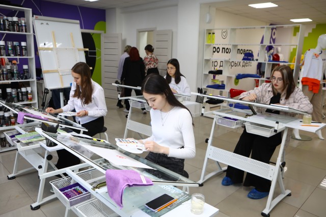 Самый большой и долгожданный: в Сургутском районе заработал девятый молодёжный центр
