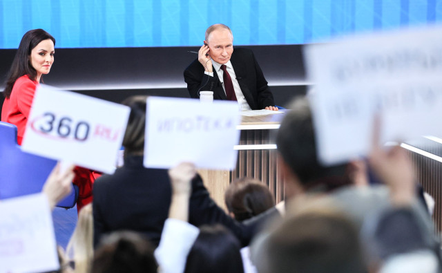 Побеждает тот, кто не сдается: об итогах прямой линии Владимира Путина Побеждает тот, кто не сдается: об итогах прямой линии Владимира Путина