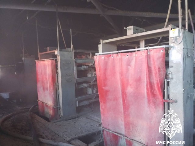 Пожар произошел в цеху птицефабрики в ХМАО