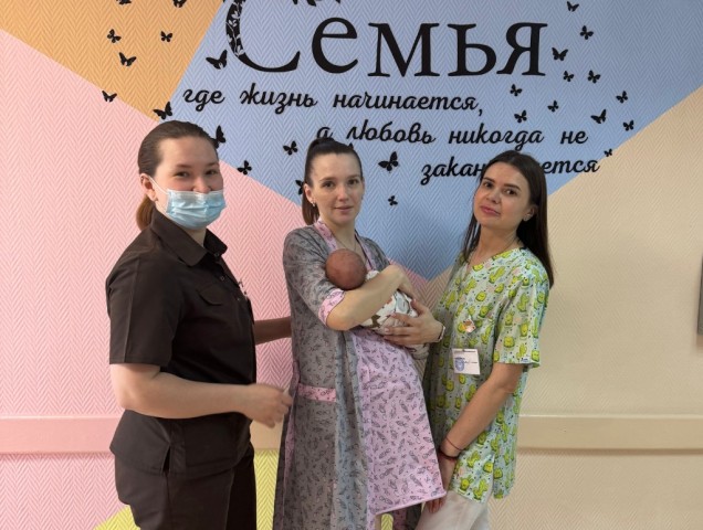 Дитя СВО привезла с передовой участница спецоперации из ХМАО