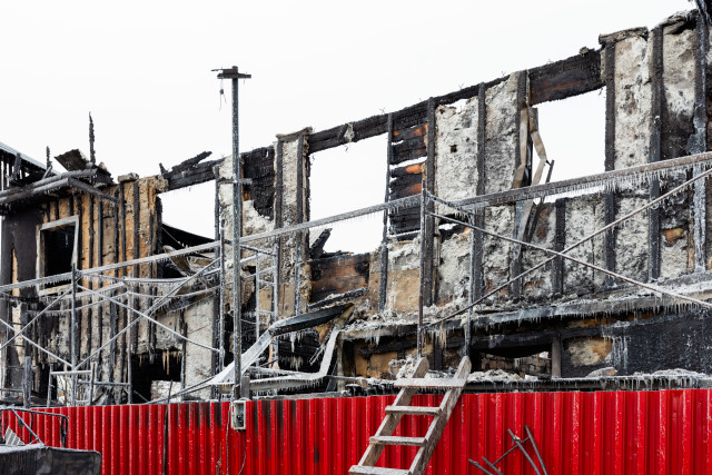 На грани жизни и смерти: стало известно о состоянии мужчины, выжившего в жутком пожаре в Сургуте На грани жизни и смерти: стало известно о состоянии мужчины, выжившего в жутком пожаре в Сургуте