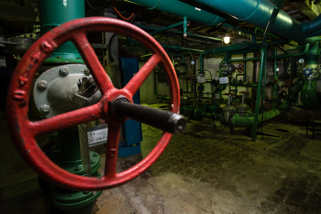 Поселок Сургутского района вновь останется без отопления и воды