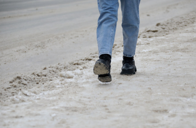 Подросток из Сургута поссорился с матерью и на попутках сбежал в Тюмень