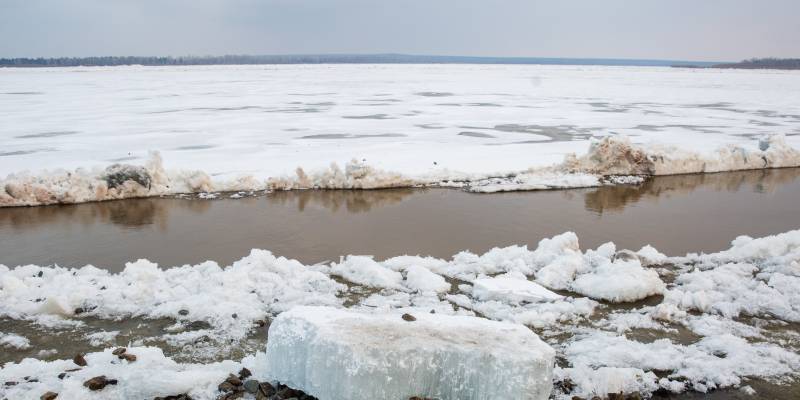 Ледоход на Иртыше достиг Ханты-Мансийского района, на Оби он по-прежнему в Томской области