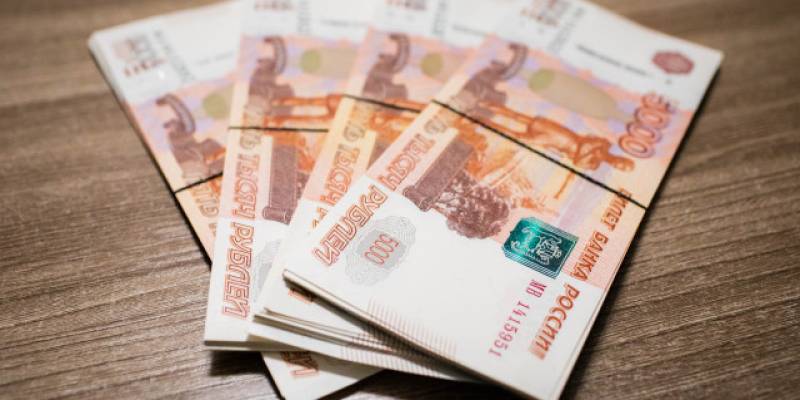 «Налоговая» почти на 2 млн рублей обманула жителя Сургутского района