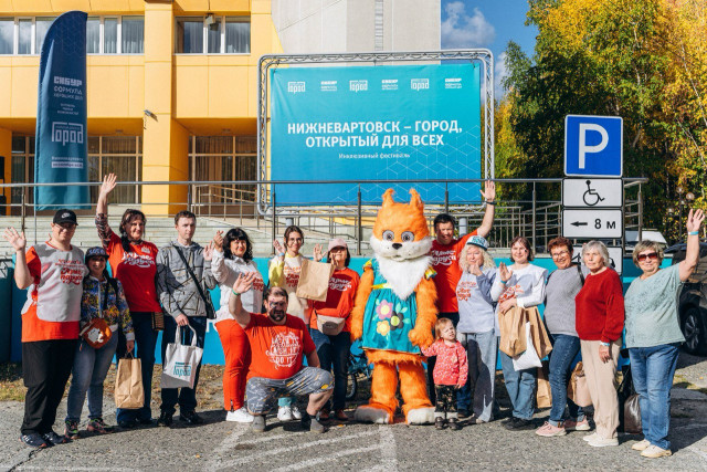 Слепой парфюмер и фехтовальщик в коляске: первый инклюзивный фестиваль провели в ХМАО
