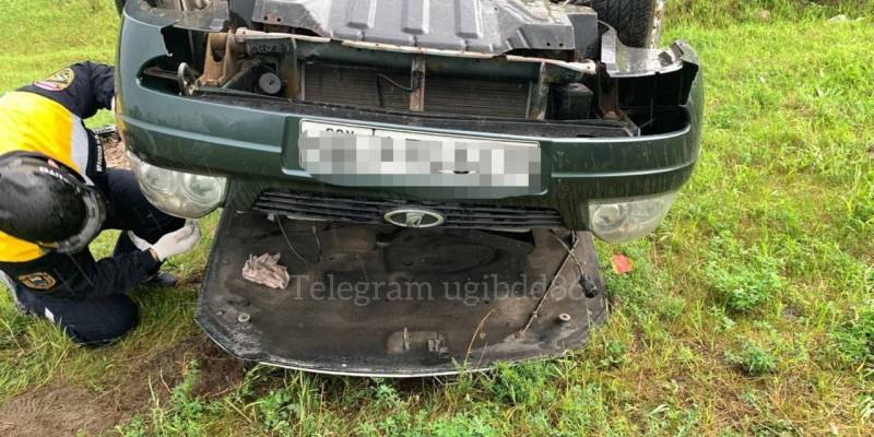 Водитель авто погиб после того, как решил развернуться на трассе в ХМАО