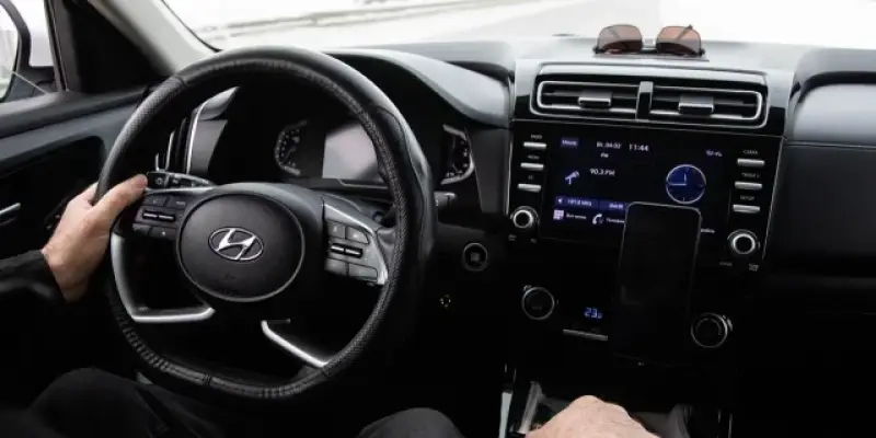 У жителей ХМАО появился взрывной интерес к новым российским автомобилям