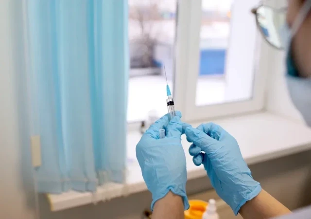 В ХМАО медсестра отсудила компенсацию после того, как врач ударил ее по голове В ХМАО медсестра отсудила компенсацию после того, как врач ударил ее по голове