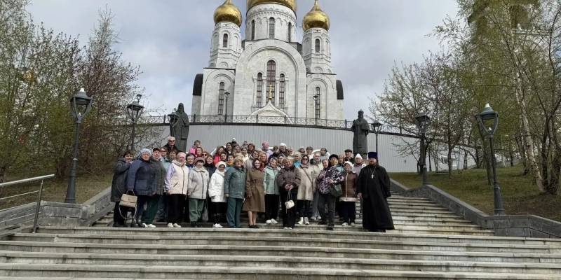 Паломники из Сургутского района отправились в турне по святыням ХМАО Паломники из Сургутского района отправились в турне по святыням ХМАО
