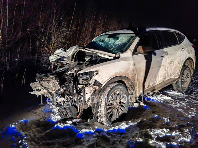 На трассе Сургут - Нижневартовск водитель устроил ДТП, в котором сам же погиб На трассе Сургут - Нижневартовск водитель устроил ДТП, в котором сам же погиб
