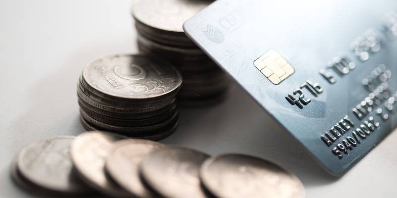 Мошенница из Кузбасса обманывала жителей ХМАО на продаже коллекционных кукол