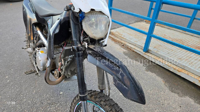 В ХМАО несовершеннолетний байкер устроил ДТП и отправил друга в больницу