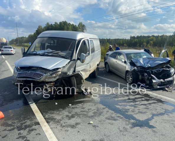 На «трассе смерти» в ХМАО в жесткой аварии пострадали люди На «трассе смерти» в ХМАО в жесткой аварии пострадали люди