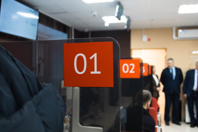 Как будут принимать людей в ГАИ, МФЦ, почте и клиниках в ХМАО во время длинных выходных Как будут принимать людей в ГАИ, МФЦ, почте и клиниках в ХМАО во время длинных выходных