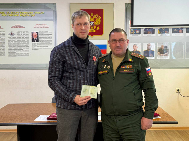 Прошел 12 тысяч метров под землей: история врача-освободителя Суджи из Сургута